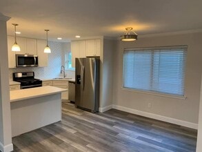 8714 Ilona Ln in Houston, TX - Building Photo - Building Photo