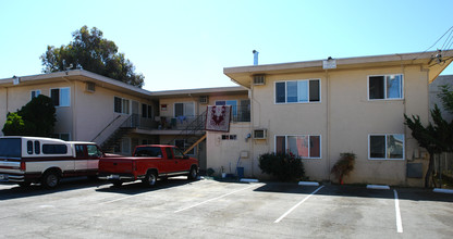 1750 Diane Ct in Concord, CA - Building Photo - Building Photo