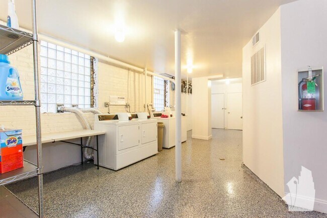 3426 W Parker Ave, Unit 3428-2 in Chicago, IL - Building Photo - Building Photo