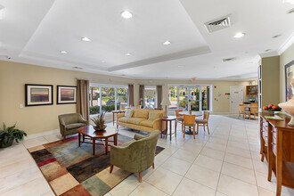 Fairview Cove in Tampa, FL - Building Photo - Building Photo