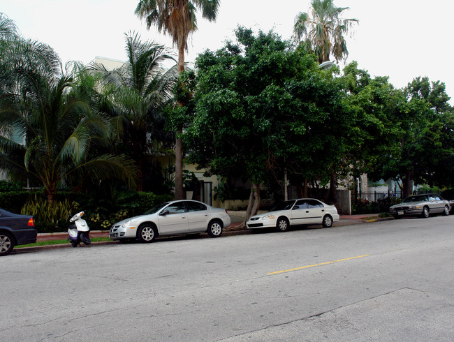 818 Pennsylvania Ave in Miami Beach, FL - Building Photo - Building Photo