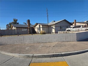 4077 Acapulco Ave in Las Vegas, NV - Building Photo - Building Photo
