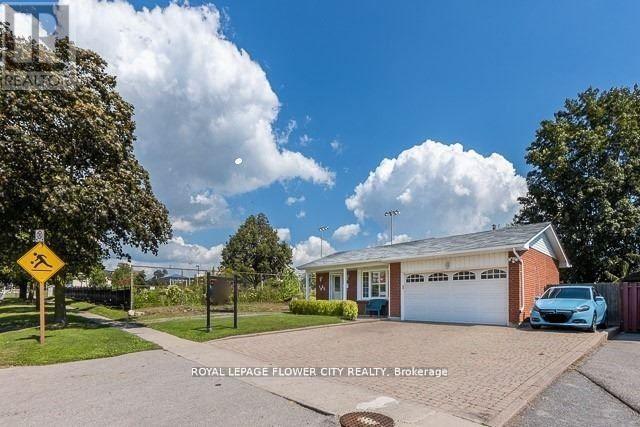 property at 1085 Mary St N