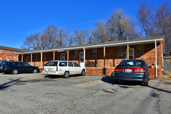 904 N Harris in Oklahoma City, OK - Foto de edificio - Building Photo