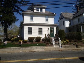 111 S Main St, Unit 2nd Floor in Milltown, NJ - Building Photo