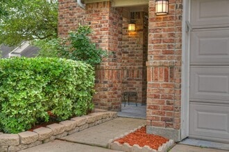 18203 Fair Grange Ln in Cypress, TX - Building Photo - Building Photo