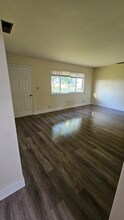 5955 Nicolaus Rd in Lincoln, CA - Building Photo - Building Photo
