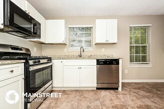2564 Charleston Terrace in Decatur, GA - Building Photo - Building Photo