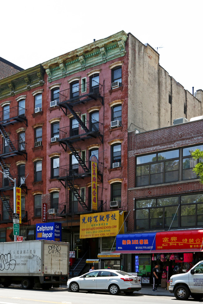 97 Chrystie St in New York, NY - Foto de edificio - Building Photo