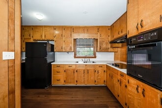 6276 Harbin Woods Dr in Morrow, GA - Building Photo - Building Photo