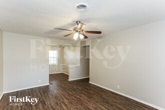 1839 Wynn Terrace in Arlington, TX - Building Photo - Building Photo