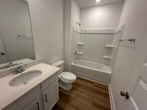 12907 Torrent Rd in Fairhope, AL - Foto de edificio - Building Photo