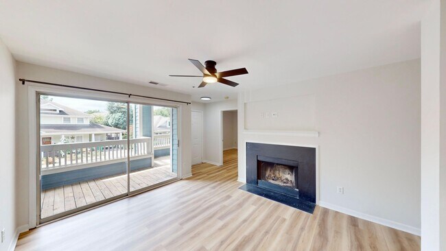 525 Olmsted Park Pl in Charlotte, NC - Building Photo - Building Photo