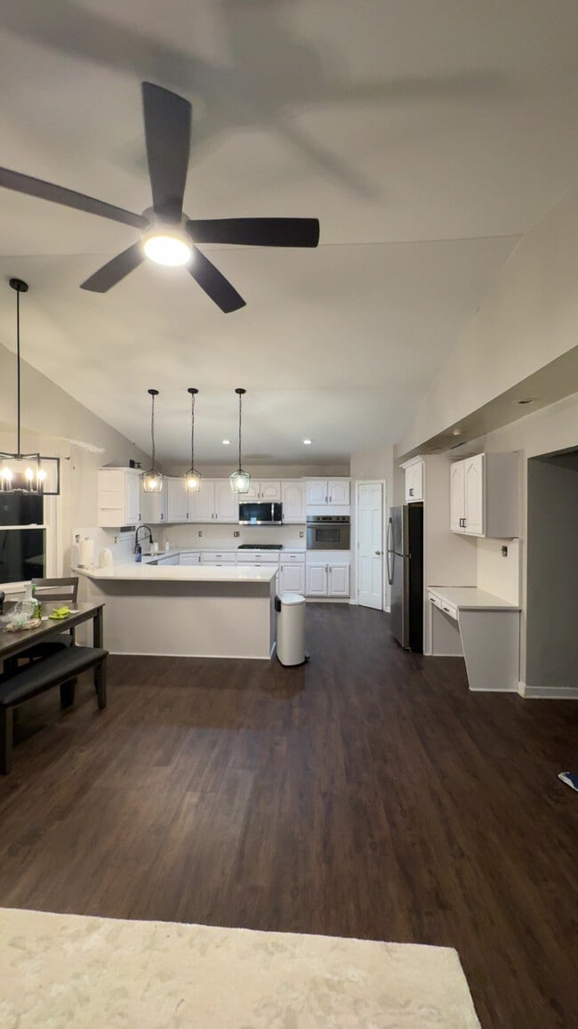 property at 23675 Maude Lea St