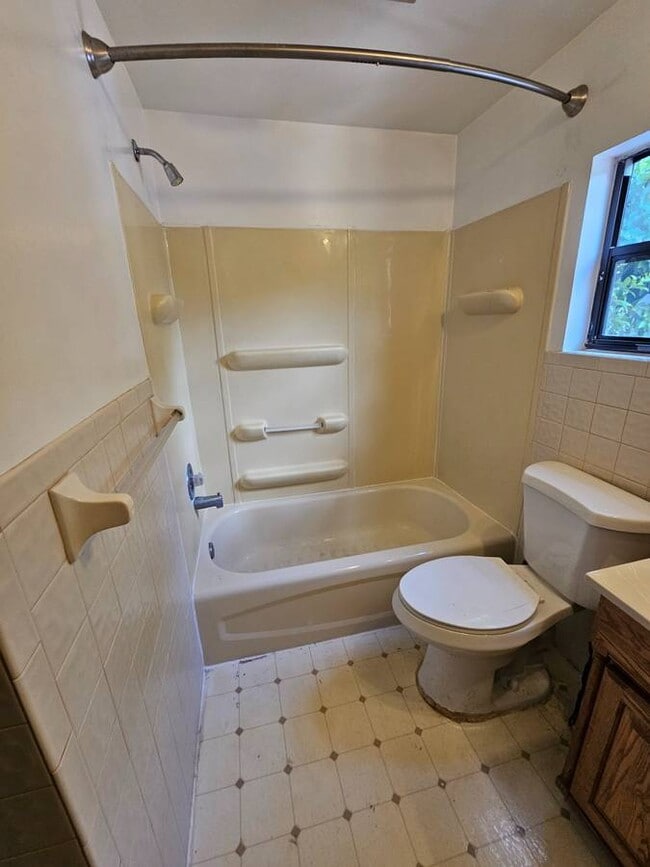 2010 Essex Pl, Unit Apt in Orlando, FL - Building Photo - Building Photo