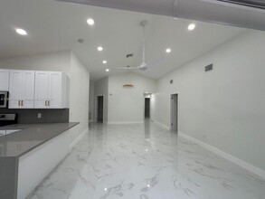 12260 NW 30th Manor in Sunrise, FL - Building Photo - Building Photo