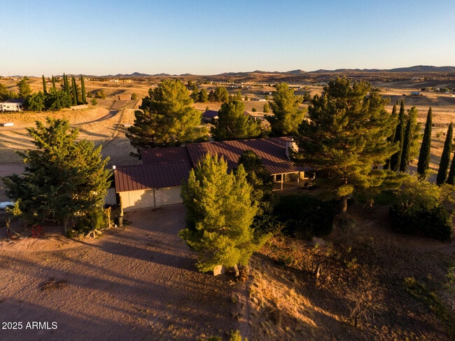 property at 7 Javelina Ct