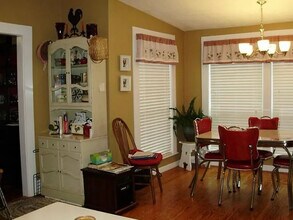 414 E Webster St in Springfield, MO - Building Photo - Building Photo