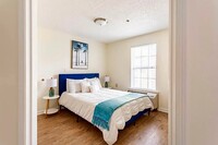 23 N Main St, Unit 1 Bedroom in Hilton Head Island, SC - Foto de edificio - Building Photo