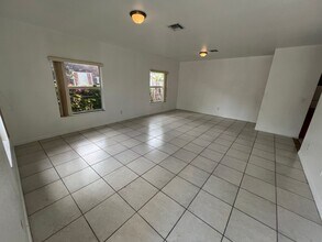 2905 NW 7th St in Fort Lauderdale, FL - Building Photo - Building Photo