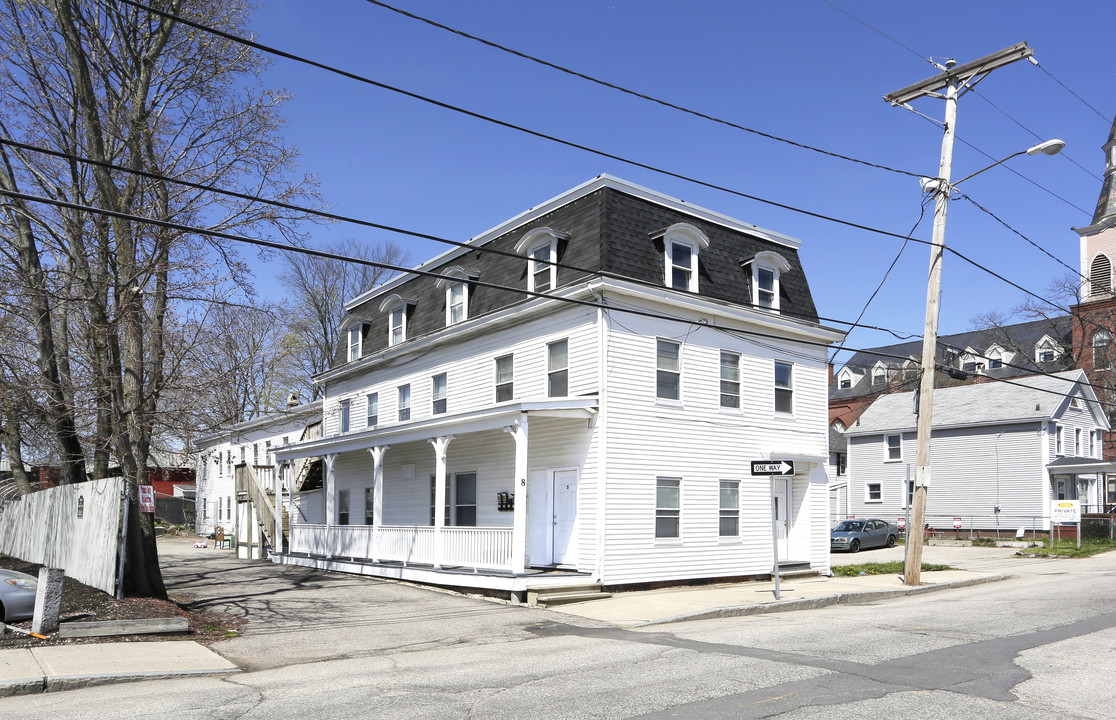 8 Chapel St in Dover, NH - Building Photo