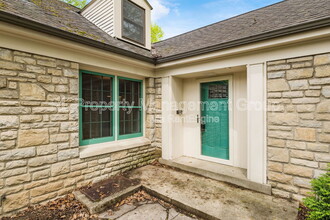 413 Walhalla Rd in Columbus, OH - Building Photo - Building Photo