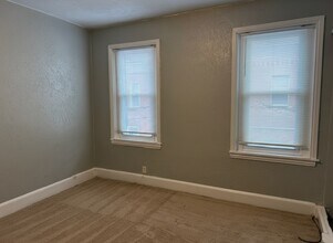 612 Cross St in Philadelphia, PA - Building Photo - Building Photo