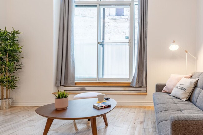 1407-1407 Rue Aylwin in Montréal, QC - Building Photo - Building Photo