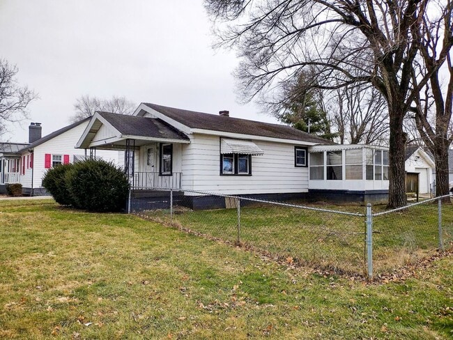 property at 1901 E 21st St