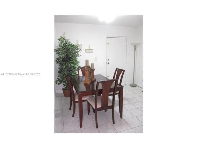1221 SW 122nd Ave in Miami, FL - Building Photo - Building Photo