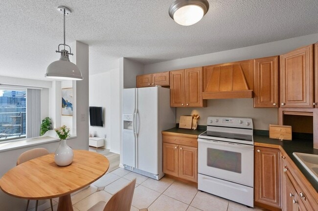 121 Washington Ave S in Minneapolis, MN - Foto de edificio - Building Photo