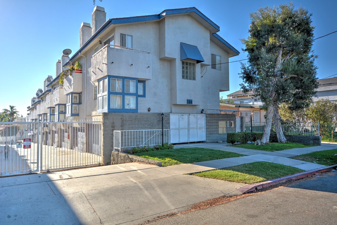 534 Venice Way in Inglewood, CA - Building Photo
