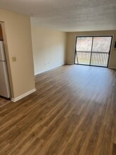 655 Talcottville Rd, Unit 20 in Vernon, CT - Foto de edificio - Building Photo