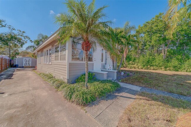 4642 7th Ave N in St. Petersburg, FL - Building Photo - Building Photo