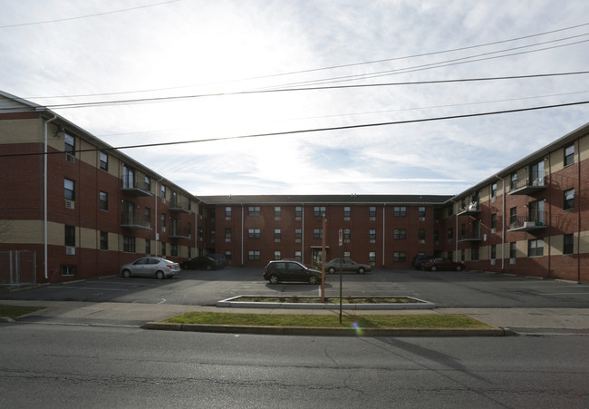 Butler Arms Apartments in Easton, PA - Building Photo - Building Photo