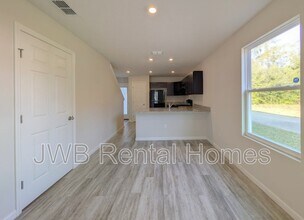 2342 N Davis St in Jacksonville, FL - Building Photo - Building Photo