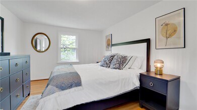 288 Oakridge Dr in Rochester, NY - Building Photo - Building Photo