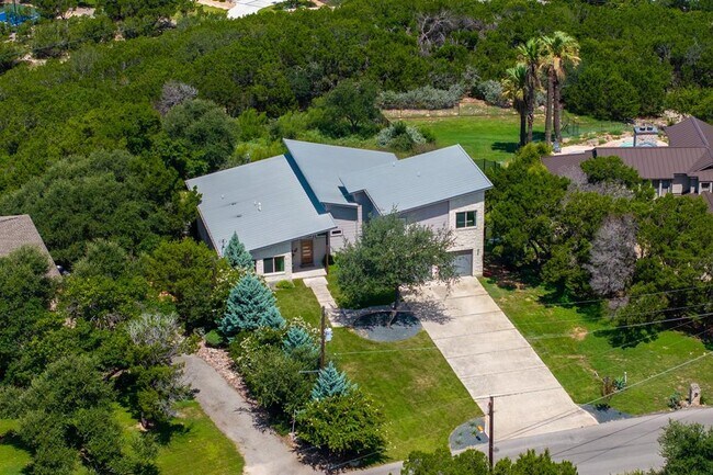 3610 Crosswind Dr in Spicewood, TX - Building Photo - Building Photo