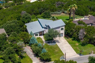 3610 Crosswind Dr in Spicewood, TX - Building Photo - Building Photo