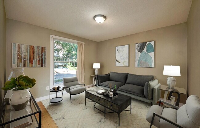 1036 15th Ave SE in Minneapolis, MN - Building Photo - Building Photo