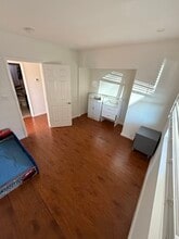 10548 Tinker Ave in Tujunga, CA - Building Photo - Building Photo