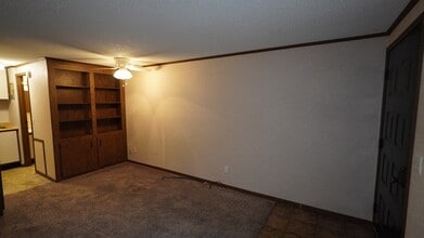 35 Apple Run Ln in Hillsdale, MI - Building Photo - Building Photo