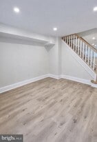 22 Maple St in Conshohocken, PA - Building Photo