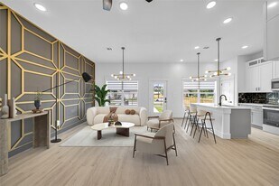 4834 Higgins St in Houston, TX - Building Photo