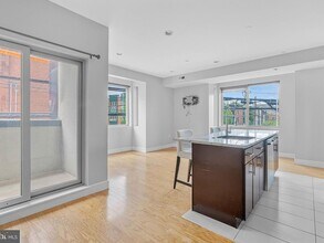 900 N 16th St in Philadelphia, PA - Building Photo - Building Photo