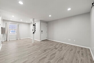 132 Lablanc Way NW, Unit 132 in Atlanta, GA - Building Photo - Building Photo