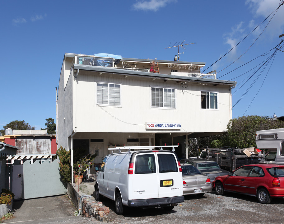 18-22 Varda Lndg in Sausalito, CA - Foto de edificio