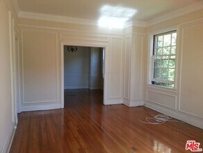 3278 Wilshire Blvd in Los Angeles, CA - Building Photo - Building Photo