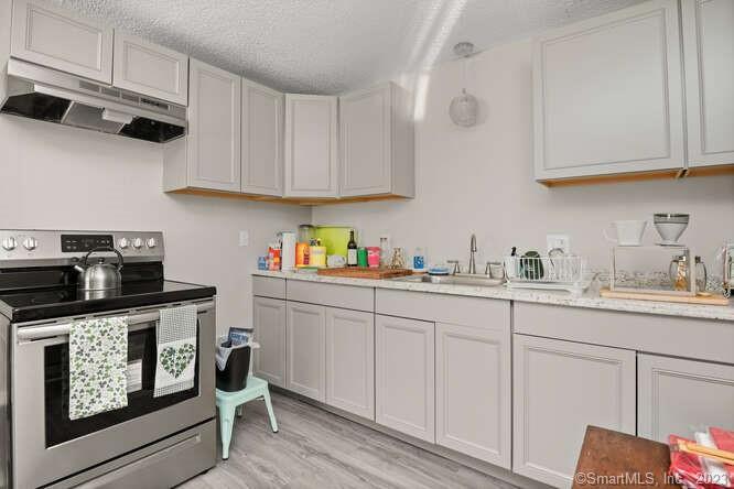 298 Old Waterbury Rd, Unit 1 in Southbury, CT - Building Photo