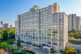 Labourers Local 183 Co-op in Toronto, ON - Building Photo - Building Photo